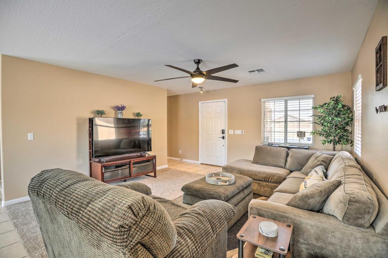 Dreamy El Mirage Oasis Less Than 12 Mi To Golf And Hike Exterior photo
